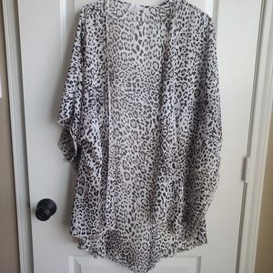 Leopard Kimono by Avery park
